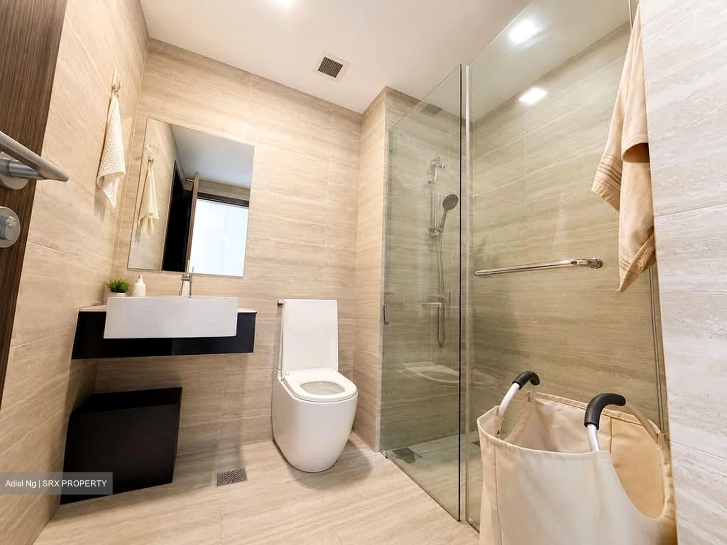 The Bently Residences@Kovan (D19), Apartment #584436461